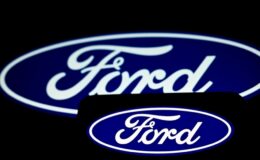 Ford tarife belirsizliği nedeniyle mali tahminlerini askıya aldı